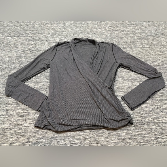 lululemon athletica Tops - Lululemon Crossed Front Long Sleeve Size Small